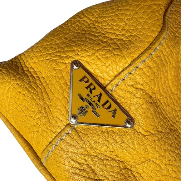 Prada yellow leather should bag authentic - Picture 3 of 16